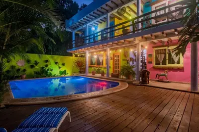 Image de Xcaret Jungle: Private Cave Stay