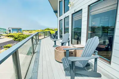 Image de Morning Star Lookout- Walk to Beach! Ocean Views!