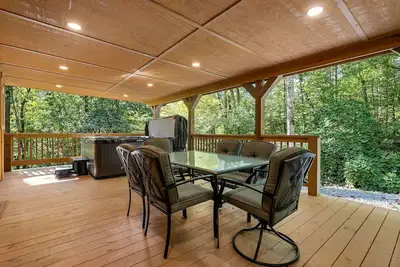 Image de New! Cabin On A Hill (2-Bedroom) with Mountain view
