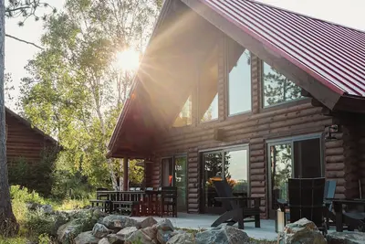 Image de 5-bed 5. 5 bath cabin on Lake Vermilion with Ac, WiFi, Beach, Sauna, Pickle Ball