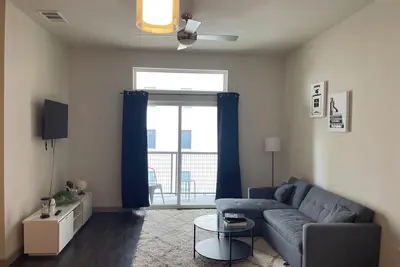 Image de Fancy Apt Downtown Pool Gym Lounge Pet Ok