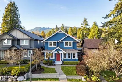 Image de 2 bedroom suite walking distance to Lonsdale ave and all the north shore!
