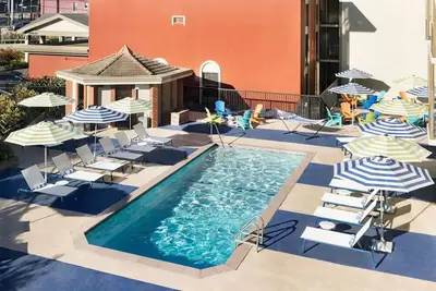 Image de 2 Family-friendly Rooms | Partial Bay View | Close to Coit Tower