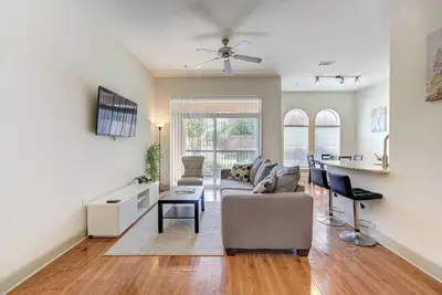 Image de Modern Luxury 1br Apt in Houston |Gym, Wi-Fi, Pet Friendly, Pool, Free Parking