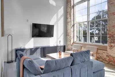Image de Brilliant 2bd | Pool | Gym | Perfectly Central!