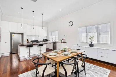 Image de Hyde & Seek – Parkside Family Stay