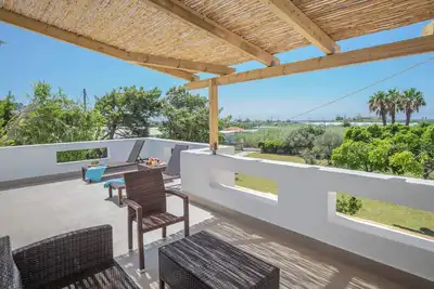Image de Spacious, luxurious vacation villa with large garden and lots of privacy
