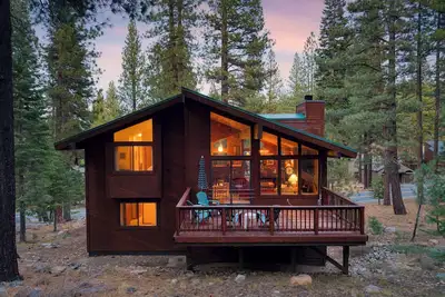 Image de Northstar Hideaway by AvantStay | 5mins to Skiing!