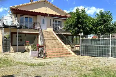Image de appartement a etage dans campagne a 3 km de beziers