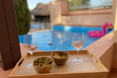 Image de Au calme appartement neuf fonctionnel tout équipé, piscine, tennis, golf resort