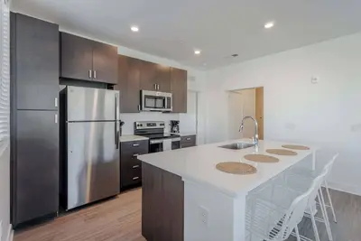 Image de Cozysuites l Luxe 2br in Downtown Cincinnati #5