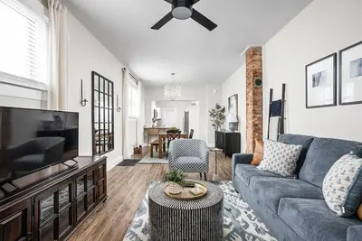 Image de Sapphire Retreat! Dedicated Workspace + Private Parking