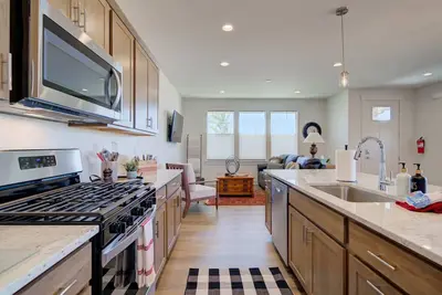 Image de Spacious 3br Home - Perfect Belgrade Getaway!