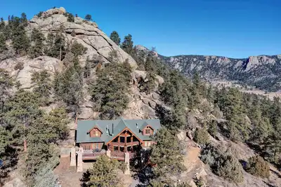 Image de Big Boulder Mountain Retreat - Amazing Views + Sleeps 12!
