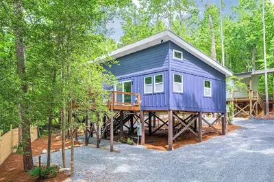 Image de Two Tree Houses - Galaxy & Full Bloom