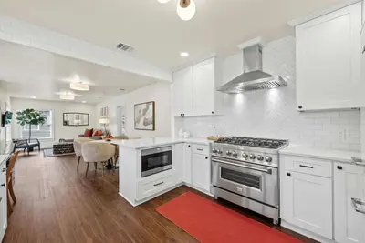 Image de Old Town Cottage | Blocks from the Square | 3bd2ba