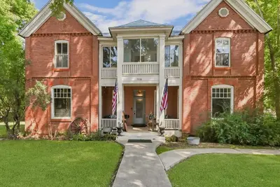 Image de Valley House B and B Huntsville Entire Home Bookings