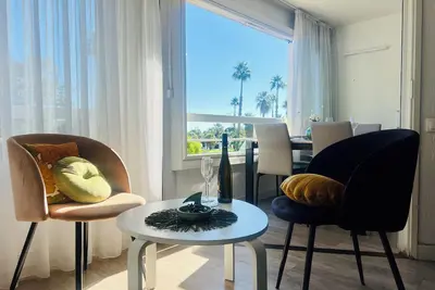 Image de Bel appartement Port Vauban à 100m des plages