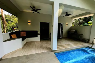 Image de New Luxury Villa Pool & King Bed - Cascade
