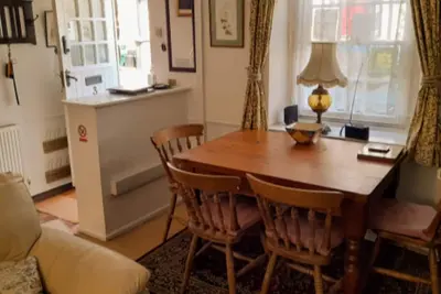 Image de Garreg Lwyd Cottage: Charming Historic Cottage in Medieval Conwy