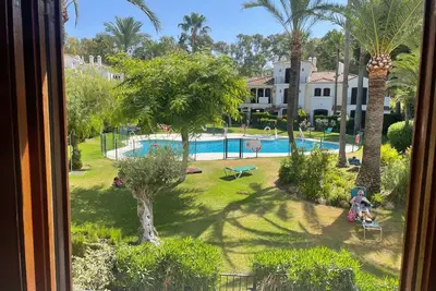 Image de 236 - Townhouse Laguna Beach Estepona at 100 mt from the beach