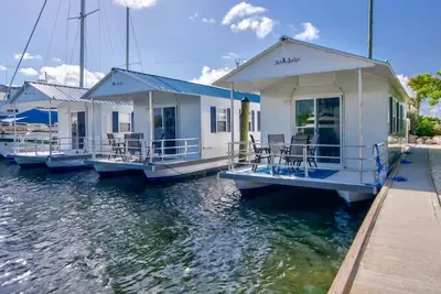 Image de Aqua Lodges at Key Colony