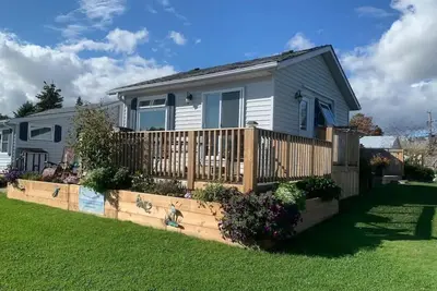 Image de Sandbanks Cottage at The Birch