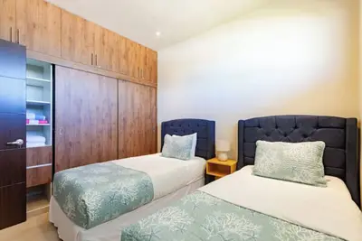 Image de Coto8 Selvanova Gated, Wifi 200bm, King, 6Pools