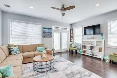 Image de Nautical Vibes, Modern Comfort