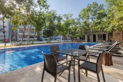 Image de Modern Condo Wifi 200mb, 2 Gyms, 6Pools, Balcony