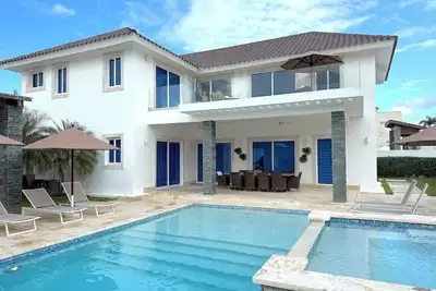 Image de Villa Park #39 - Luxury 4-bedroom Black-band All-Inclusive