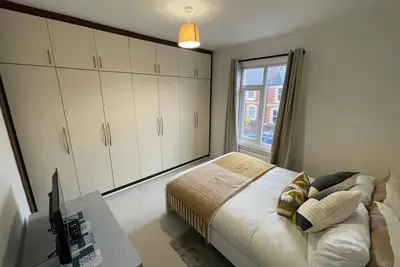 Image de Spacious Home in Town Centre with Parking