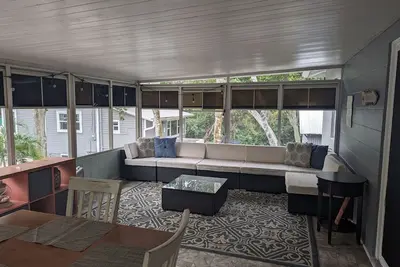 Image de Charming, treetop Indian River Hideaway