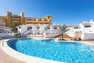 Image de Home2Book Serene Apt & Pool, Costa Adeje Escape