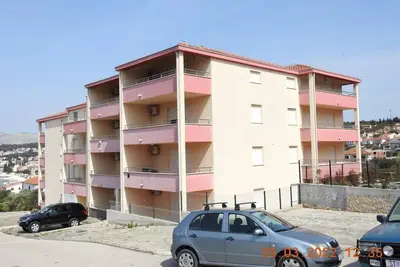 Image de Expansive Ciovo Apartment with Sea-Views, Balcony and Outdoor Dining - Three Bedroom Apartment
