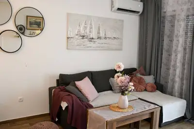Image de Sunlit Coast Apartment in Okrug Gornji - Two bedroom Apartment