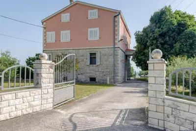 Image de Three Bedroom Holiday Home with Pool