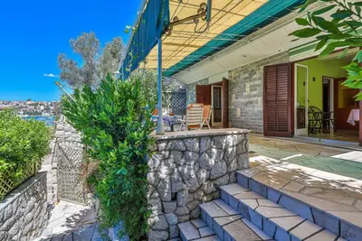 Image de Holiday Home by the Sea with Terrace & Ocean Views on ÄŚiovo - Two Bedroom Holiday Home
