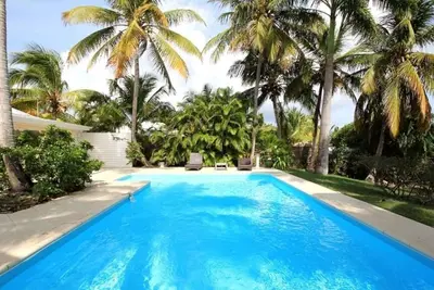 Villa Les Palmiers – Au pied d'une plage