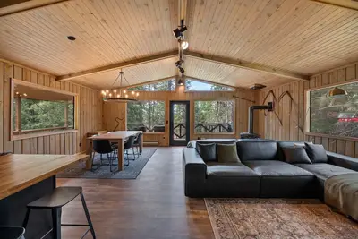 Shadow Pines Hideaway