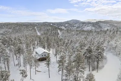 Six Pines Lodge near Spearfish, Sd