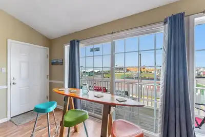 Image de 1block2beach! Amazing Views! Boardwalk Conv Center & Fox Park! !