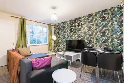 Image de Spacious 3-Bedroom Apartment w/ Private Garden