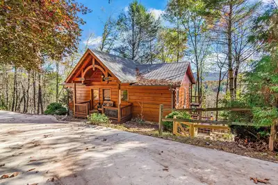 Image de Mountain Views, Dog friendly, Fenced Yard, Barrel Sauna, Hot Tub, Fire Pit\n