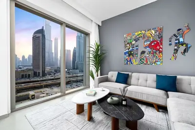 Image de Arthouse Views | Burj Khalifa, Pool & Gym | 2 Bd