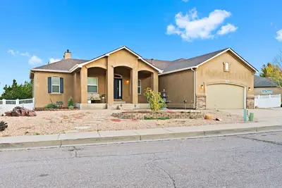 Image de Gold Mesa Family Retreat 4 bedrooms 5 Baths. Theater & Game room with Pool Table