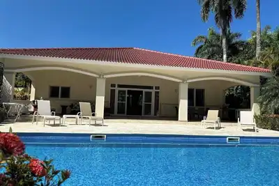 Image de Luxury Villa 3-Beds, 3. 5-Bath, Ac. Wifi, Residencial Hispaniola Sosua Dr.