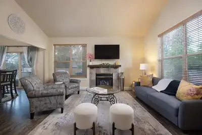 Image de Hollygrape Hideaway - Pet Friendly Sanctuary for 6