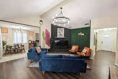 Image de Vibrant Getaway – Say Hello to the Best of Houston