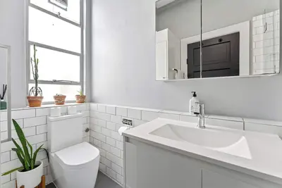 Image de Ny Style 3 Bed Character Apartment in Auckland Cbd